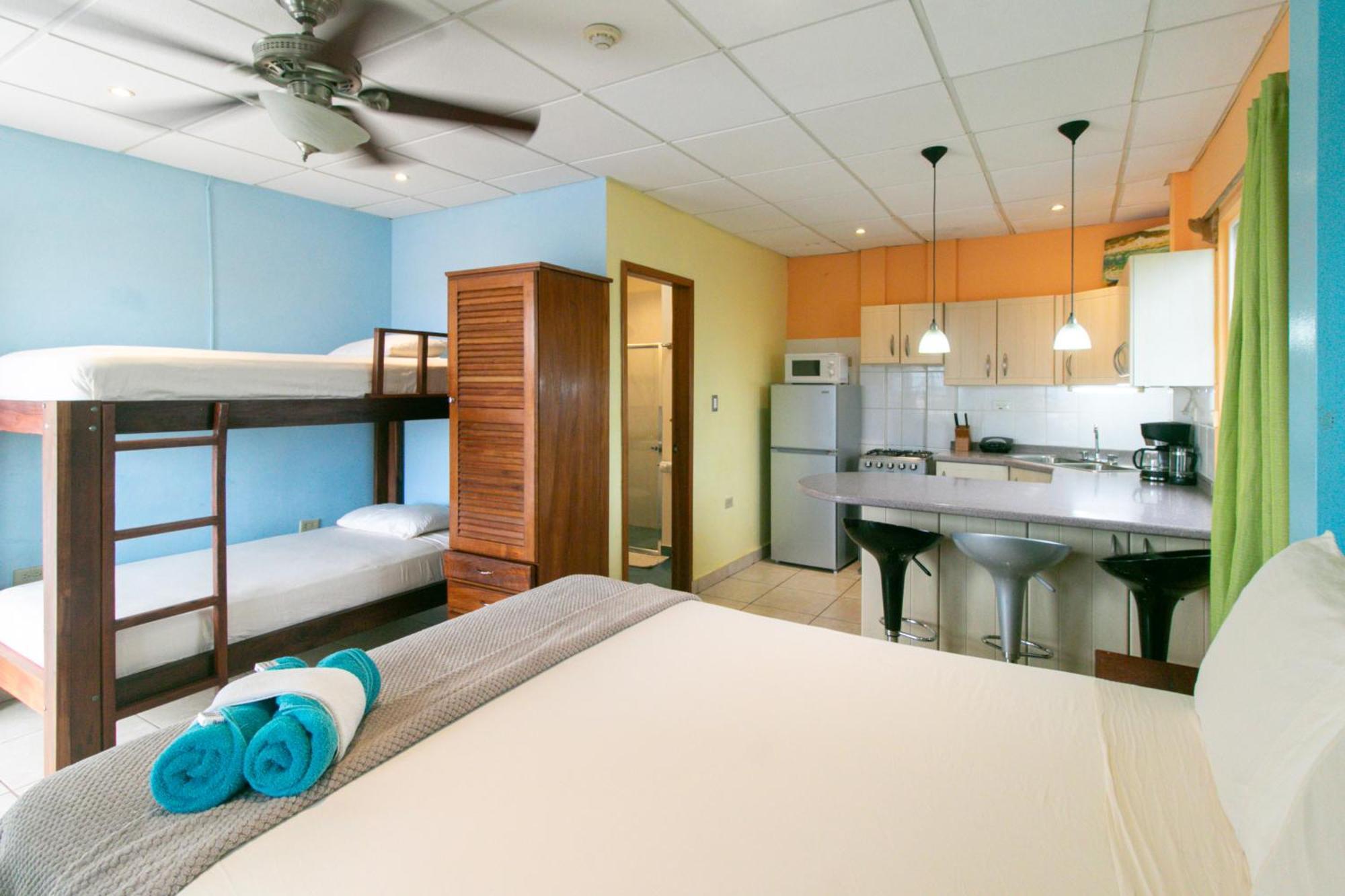 Aqua Point Condos Rentals Bocas Town Kültér fotó